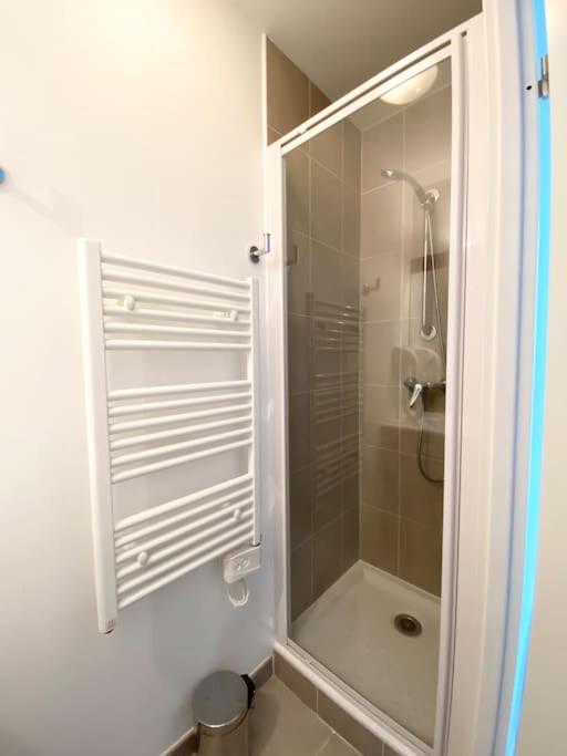 Les Planches , Bel Appartement En Bord De Mer Bénodet Exteriör bild